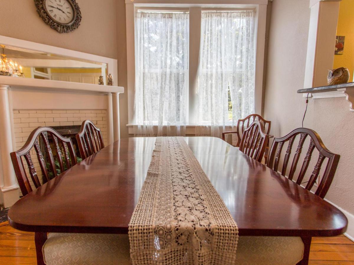 Linda'S On Lincoln Apartment Савана Екстериор снимка